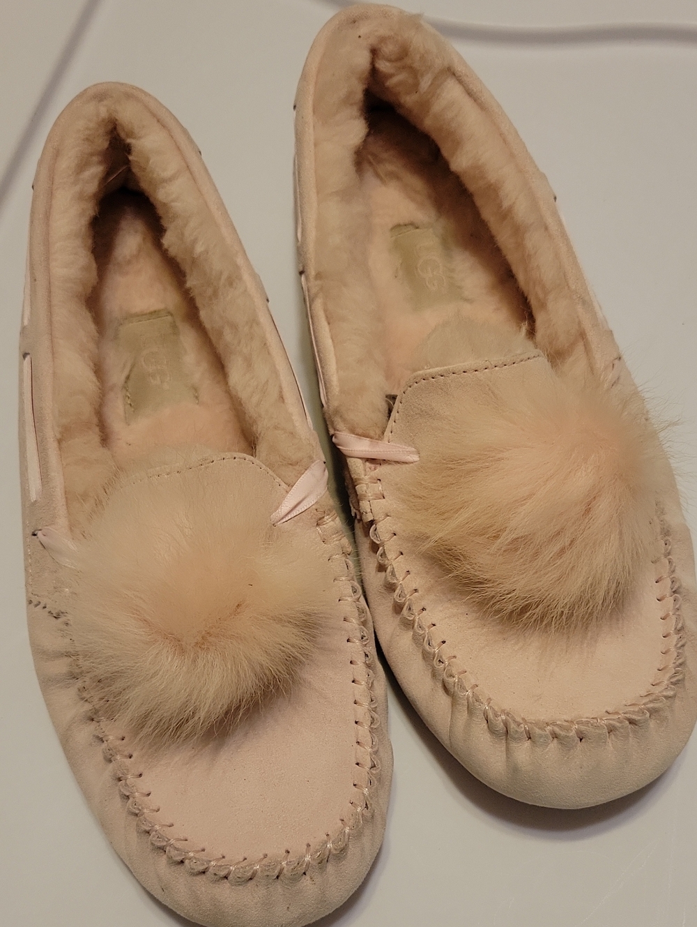 Women’s Ugg Dakota Pom Pom Suede Slippers